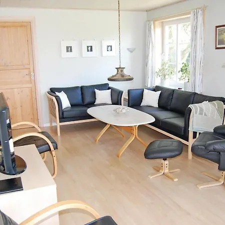 Pet Friendly Home In Bredebro With Sauna Holiday home *